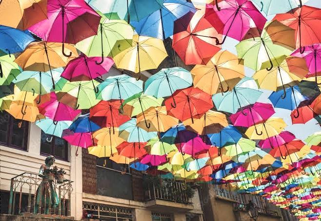 ポルトガル・アゲダの傘祭り