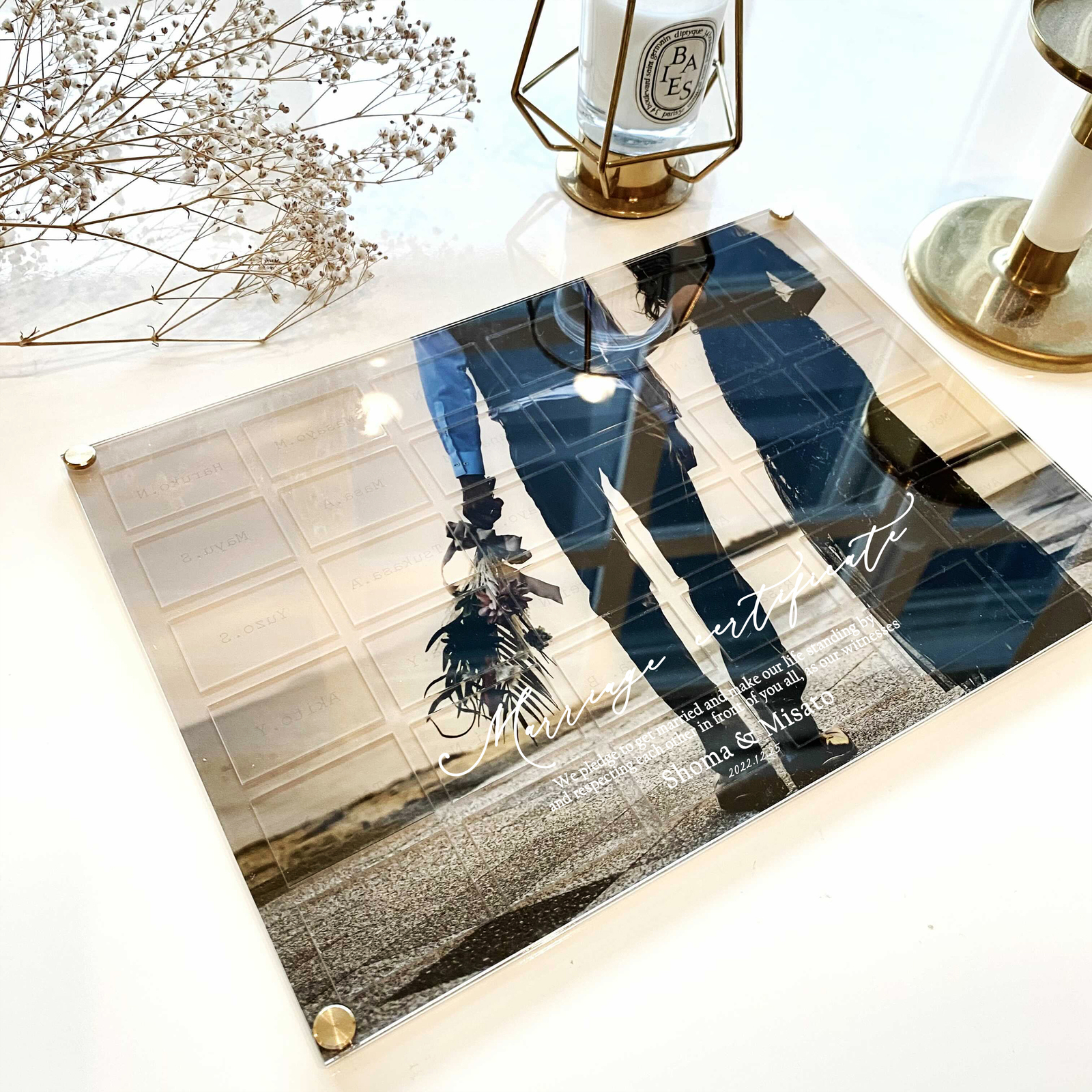 ナンバープレートが結婚式の席札に？？ - おしゃれな結婚式を綴るコラム ファルベ