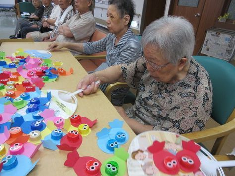 夏祭り準備＜飾り＞特別養護老人ホーム南風園