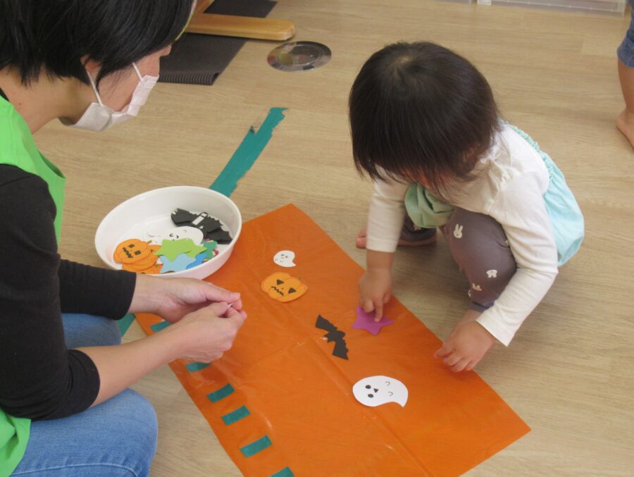 10月 ハロウィンの製作アイデア16選～おもちゃ・折り紙・仮装・お菓子BOX保育士・幼稚園教諭のための情報メディア ほいくis ほいくいず