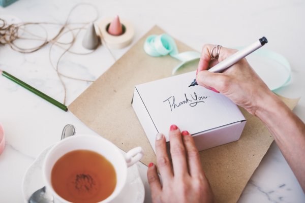 2025年最新 誕生日のサプライズ28選！友達・彼氏別アイデア集 高校生なうスタディサプリ進路 高校生に関するニュースを配信