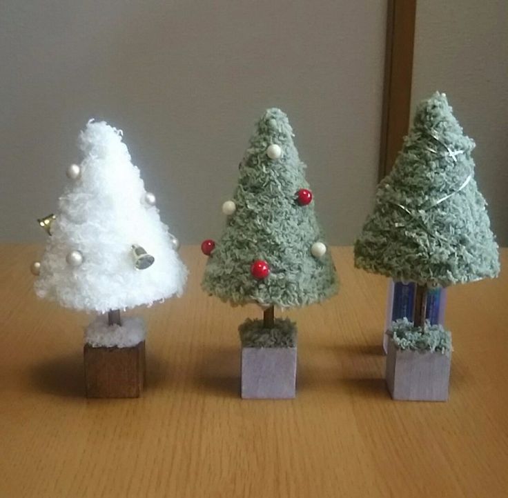 ミニチュア クリスマスツリーオーナメントを作って、ダイソーのミニツリーに飾ってみたSaluton*Mondo ～和花の作業部屋～