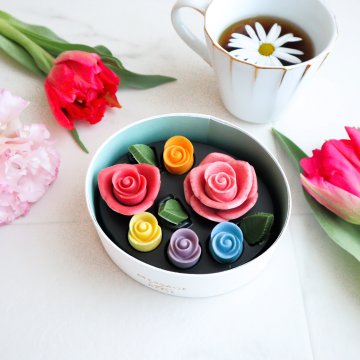 バレンタイン 宝石 ショコラ ハート クーベルチュール レインボー 誕生日 スイーツ ギフト お取り寄せ 送料無料 可愛い 子供 女の子 あす楽プレゼント バースデーケーキ インスタ 珍しい 洋菓子 sweets お洒落 かわいい サプライズ ケーキ缶 面白い 推し活 映え