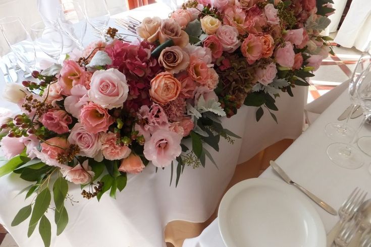 季節・色・スタイル別 会場装花写真集decorationbuFlowers by kukka design クッカデザイン札幌&東京・花屋