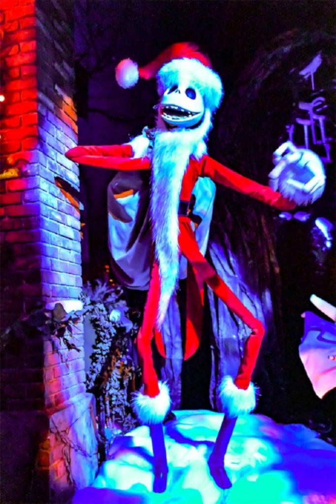 ナイトメアー・ビフォア・クリスマス』の世界に！ホーンテッドマンション 