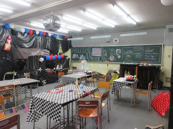 ST読モから学ぶ☆ 来年、文化祭でやりたいおしゃれ出し物♡Seventeen-Web