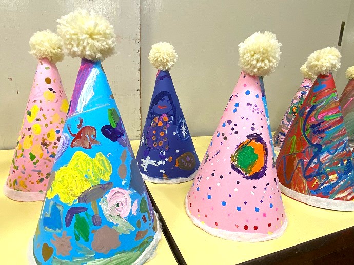 サンタ帽子製作⭐みるく組葵第一幼稚園BLOG