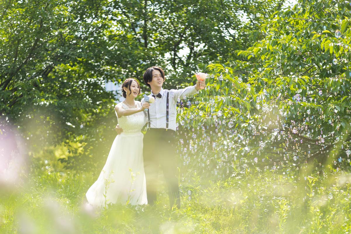 結婚式の前撮り・後撮り 費用相場はどのくらい？プラン選びのポイントを解説！結婚ラジオ結婚スタイルマガジン