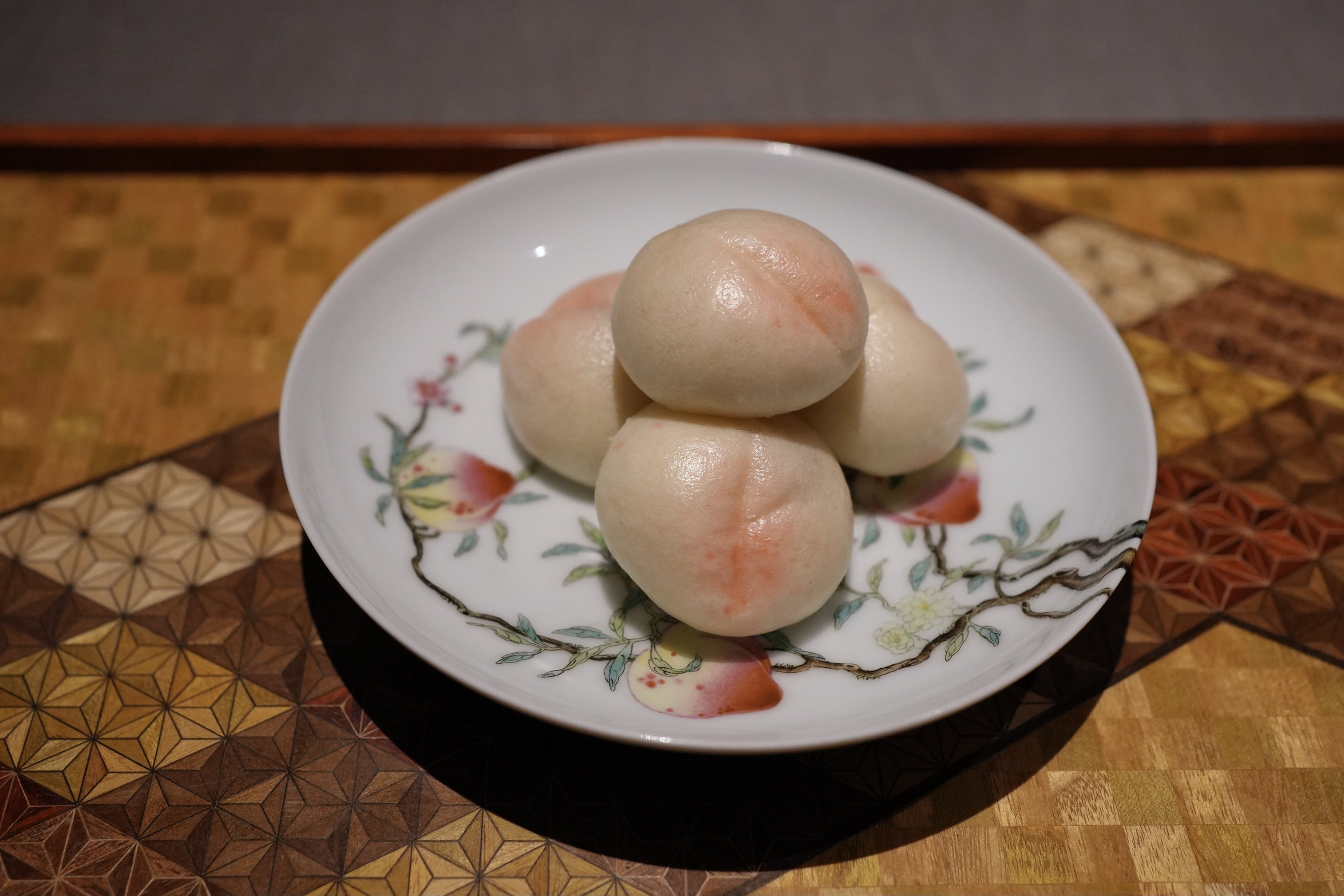 桃に込めます長寿のお祝い～桃饅頭とケーキ : 鴛鴦茶餐廳 いんよんちゃ～ちゃんてぃん