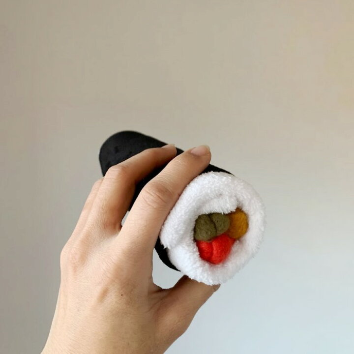 特別養護老人ホームいずみの園」のきぼう３番地の廊下に職員が作った手作りの恵方巻が展示されました✨今回の作品も細かな工夫がされています！！😊💕大分県中津市いずみの園特別養護老人ホーム恵方巻き節分行事工作展示飾り付け特養介護福祉