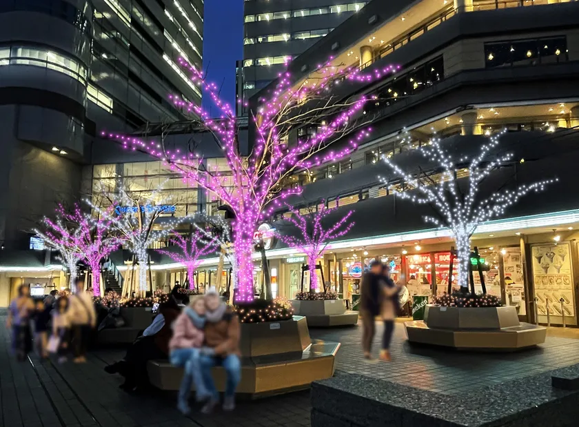 ハローキティ クリスマスツリー クイーンズスクエア横浜2024年のクリスマスツリ