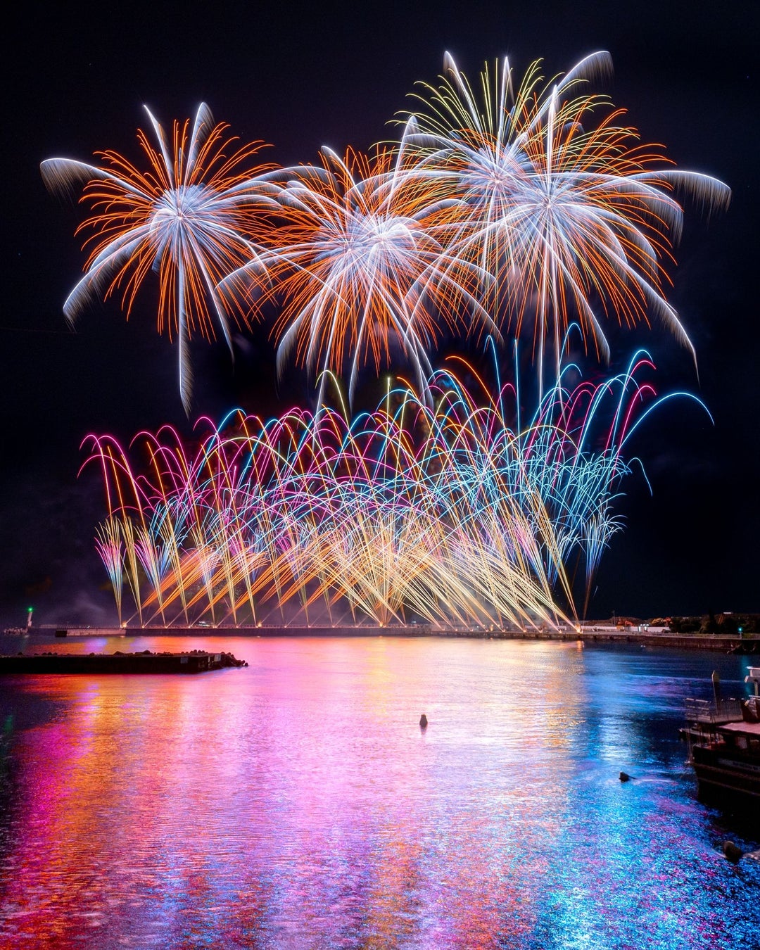 いすみ市・大原海水浴場で「夏だ！行ってんべ OHB」 砂浜から花火1000発打ち上げ - 外房経済新聞