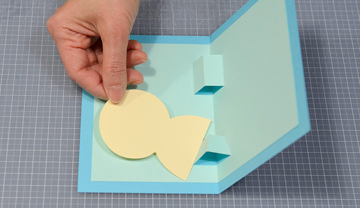 飛び出す仕掛けが楽しい♪ポップアップカードの作り方 - ペーパークラフト - クチュリエブログ