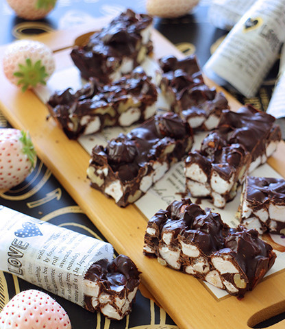 大量生産できるちいかわ生チョコタルトの作り方