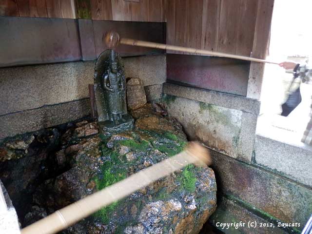 大阪・難波にある 水掛不動尊 法善寺 の御朱印ミステリあれやこれや