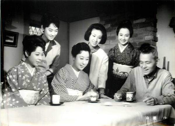 生誕百年 女優特集・第２弾 宝塚歌劇出身の2大女優越路吹雪と淡島千景