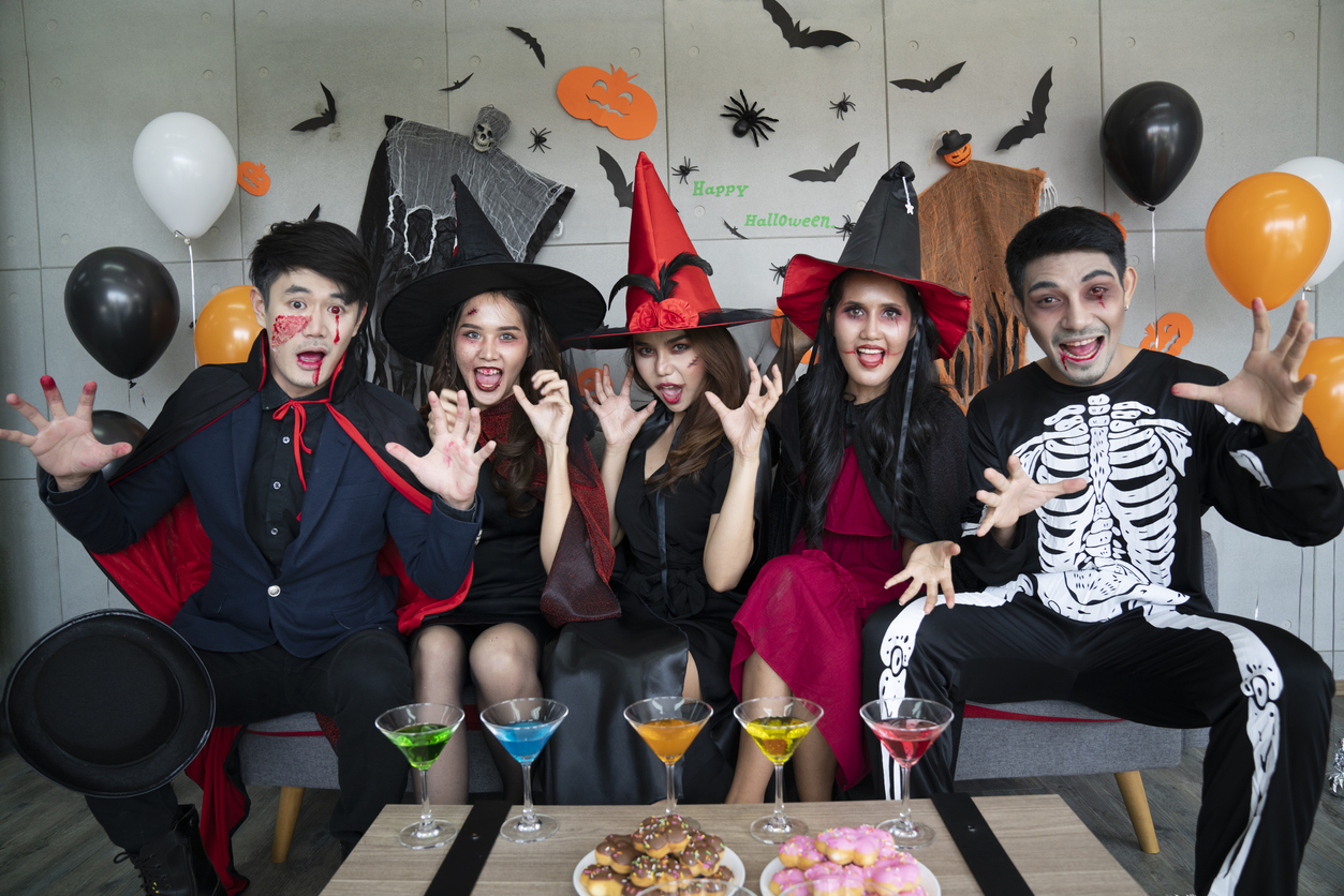 AmazonPoen ハロウィンゲーム 大人用 フォーチュンホイール ボードゲーム ハロウィンパーティーゲーム スピナーホイールフォーチュンデコレーション 大人用 カーニバルパーティーゲーム カジノ 卓上用品ボードゲームおもちゃ