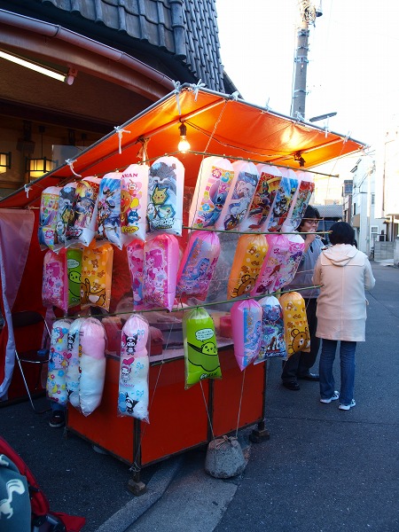 本日は「 第28回川崎大師風鈴市」の6日目が開催されました🎐 明日はいよいよ最終日です😳 この夏らしい雰囲気をぜひ味わいにご来場下さい🎐そして ココフリ による コスプレ イベントも開催されますので、併せて楽しんでください🎐 いつも簡単なご報告しか出来ていません