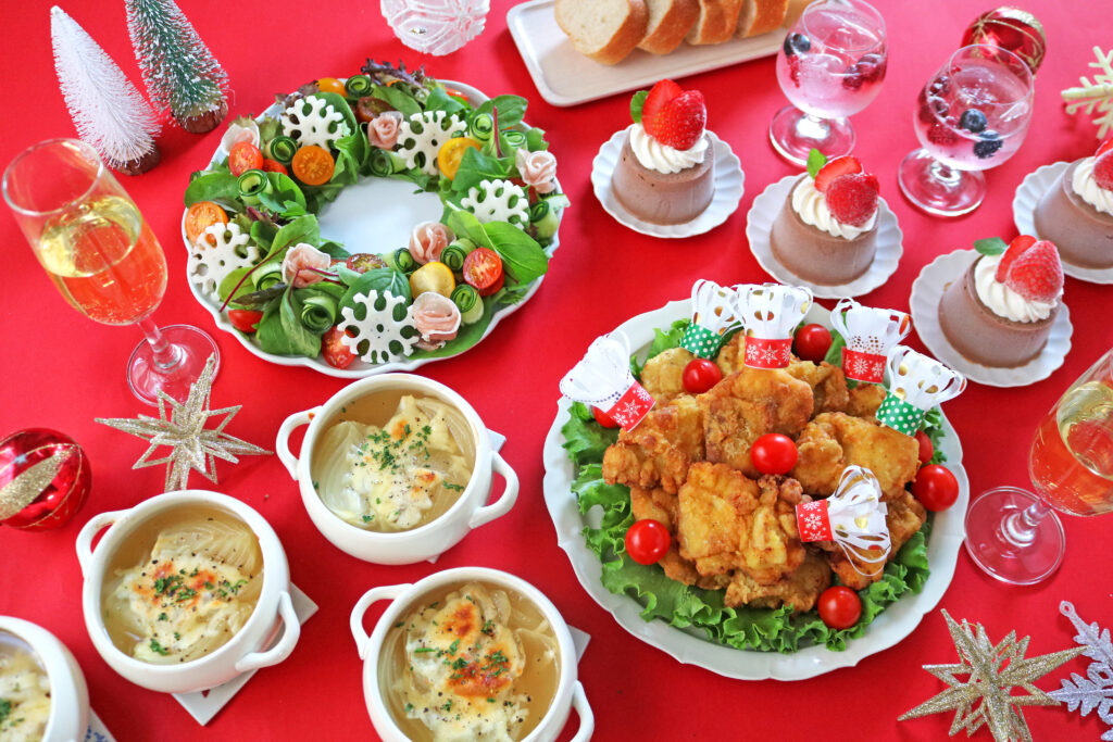 2人前1000円で楽しむクリスマス料理。30代夫婦のリアルな晩ごはん自炊記録 サンタさんウインナー鶏もも肉のローストチキン玉子焼きケーキ