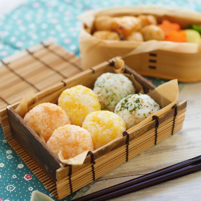 お花見で人気の食べ物一覧！持ち寄りからテイクアウトまでHANKYU FOOD おいしい読み物フード 食品・スイーツ 阪急百貨店公式通販HANKYU FOOD