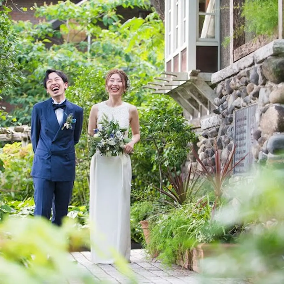 フェリーチェガーデン日比谷 での結婚式 料理・費用・衣裳プラン・ウェディングドレス～Dresses式場検索