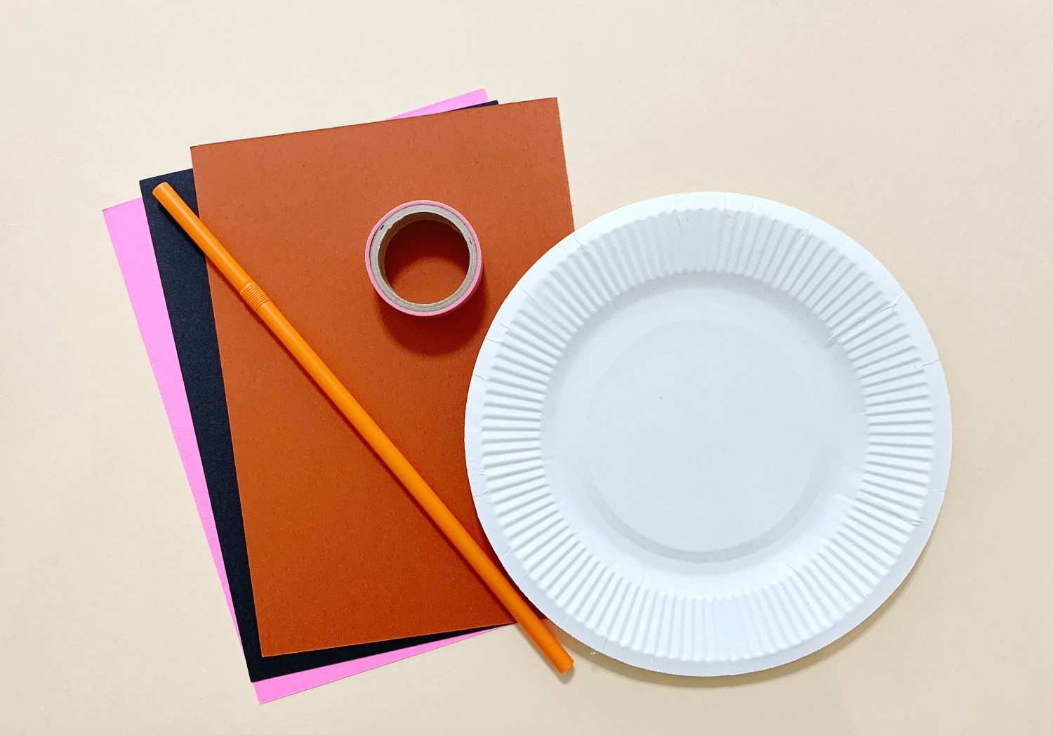 簡単に作れる紙皿タンバリンの楽しみ方