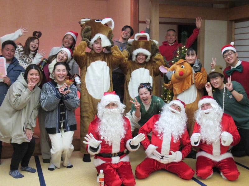 組み立てて、シールで飾りつけて遊べるヨックモックのお菓子の家～おいしくて楽しい！サンタさんのおうち「クリスマスヘクセンハウス」12月1日 金 より新発売株式会社ヨックモックのプレスリリース