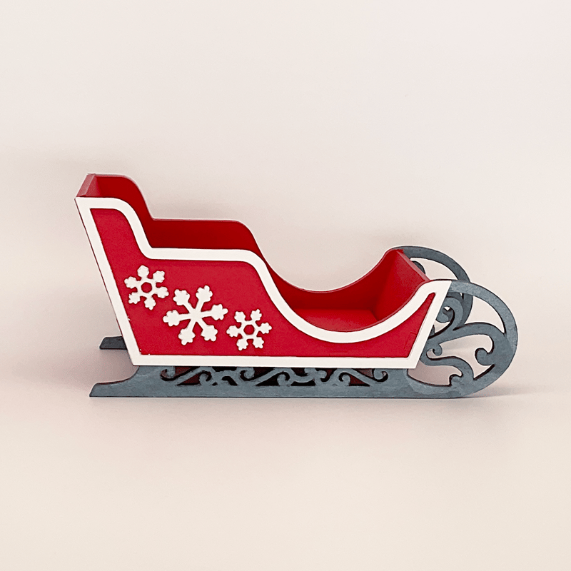 AmazonGeneric サンタクロースのそり、ミニチュアそり、クリスマステーブルデコレーション、グッズそり モデル、暖炉の棚、リビングルームの置物、クリスマスそり, 赤ツリーオーナメントおもちゃ