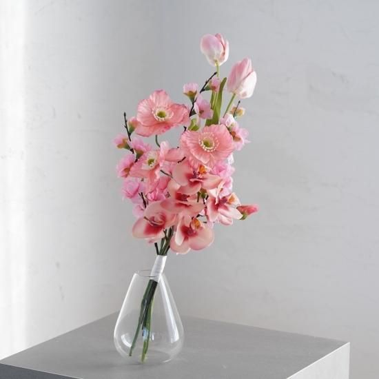 ひな祭りの桃の枝♪花瓶に活ける時のコツは〇〇！桃の節句に飾りたい花♡週末に飾りたい花！花 のある暮らしのレシピ集♪フランススタイルのフラワー教室ビアンカキャンディ～辻堂・藤沢・茅ヶ崎～