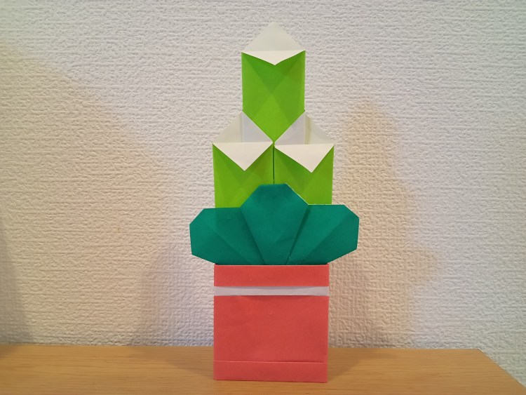 門松を折り紙で立体的に作る作り方・折り方動画を紹介！正月の飾り、1月の冬の飾りに施設やご自宅の玄関などに作って飾ってみてはいかがでしょう？ つくるモン Origamikadomatsushigeyuki.net