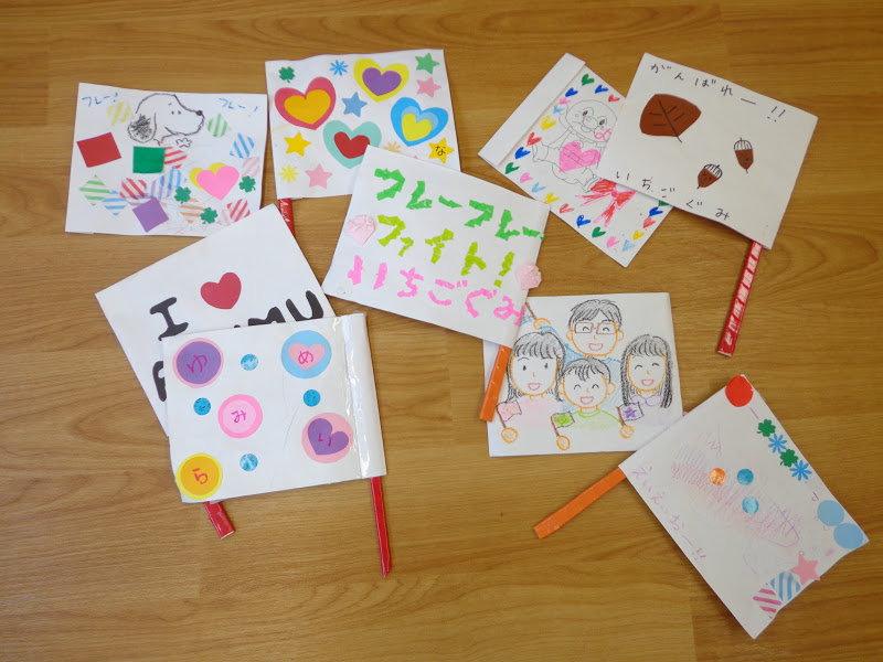 にじいろ保育園の運動会に合わせた万国旗づくり