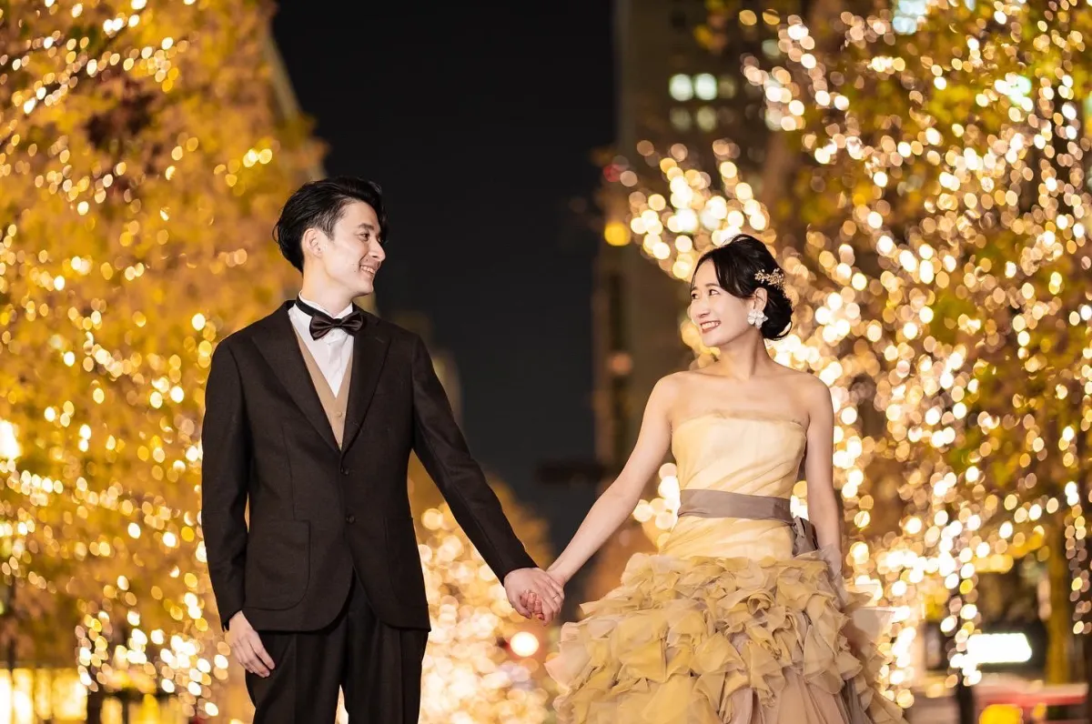 丸の内散策・食べ歩き マリオとコラボしたイルミネーションがスタート！シャンパンゴールドに輝く丸の内を散策