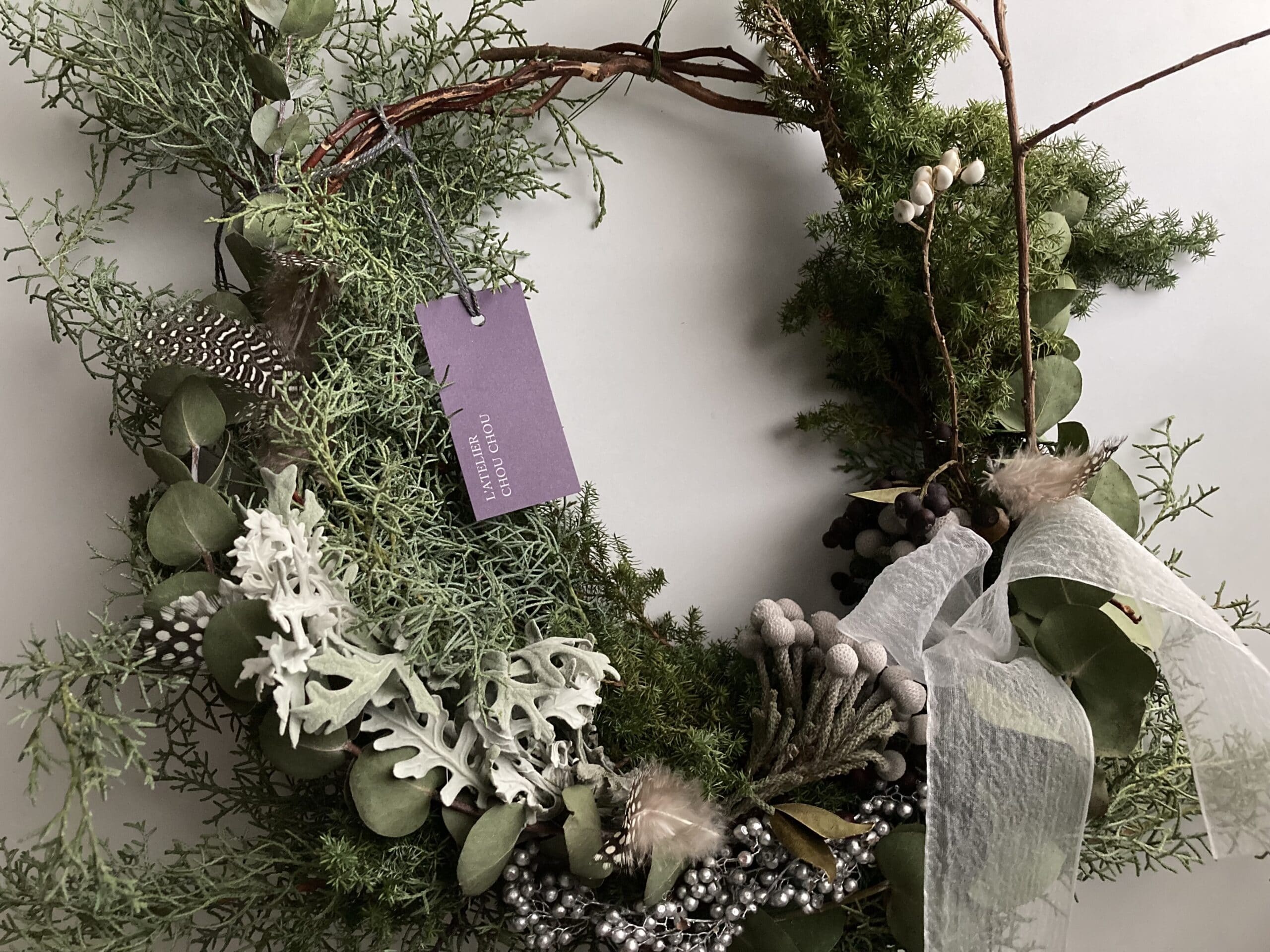 簡単、可愛い。ナチュラル素材を使ったクリスマスリースの作り方キナリノ