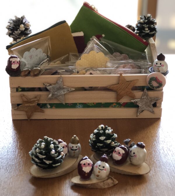 クリスマス製作 どんぐりのオブジェ - もみじ幼稚園