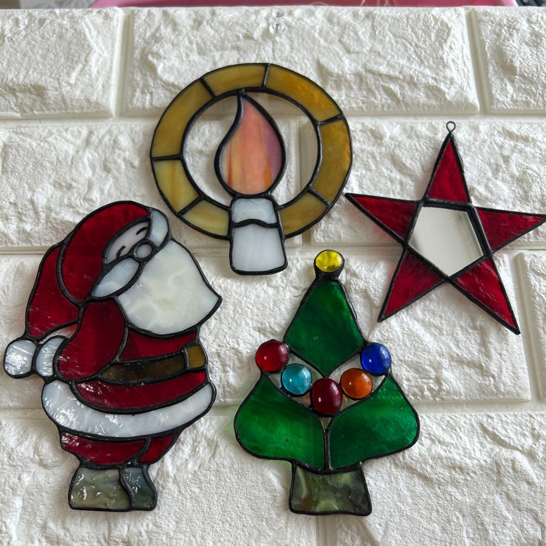 型紙付き HOKETオリジナル！おしゃれなクリスマスのステンドグラスオーナメントHOKET MAGAZINE子ども向け工作・ワークショップ情報株式会社HOKET