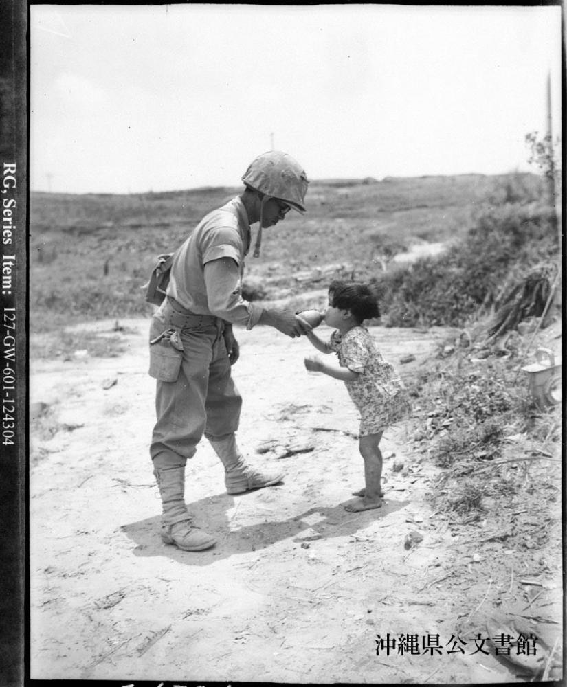 あの時、島は戦火にのまれた。米兵が見た「沖縄戦」カラーで振り返る