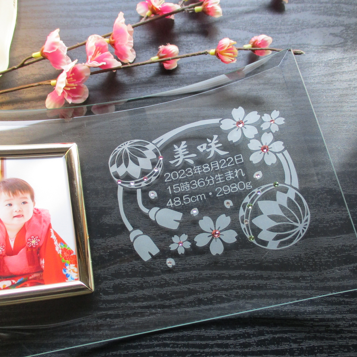 ひな人形 木製 インテリア 天然木 おひな様 雛飾り ひな祭り 初節句 3月3日 桃の節句 お祝い 女の子 卓上 コンパクト ウォルナット 欅 オーク無垢 天然素材 置き物 ギフト プレゼント 伊予市D02愛媛県伊予市セゾンのふるさと納税