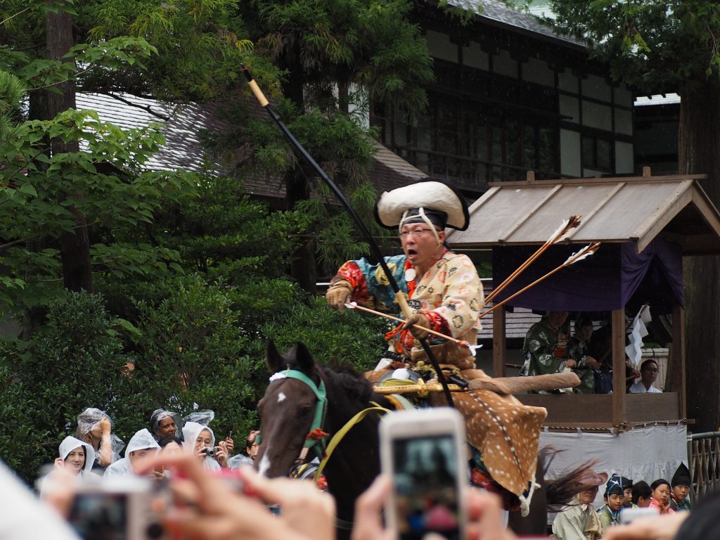鶴岡八幡宮の例大祭が開催！神社で最も大切な祭典とは？鎌倉観光ならバズトリ -BUZZ TRIP Kamakura-観光・グルメ・自然