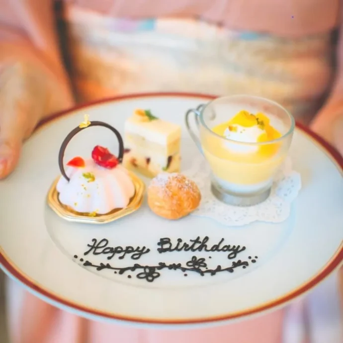 Sサイズ ♡ハッピー ウェディング 和風♡ 木製 ラウンドプレート 1枚 結婚祝 結婚記念 アニバーサリー 名入れ可 小皿 A LittleHappiness 通販 17889528Creema クリーマ