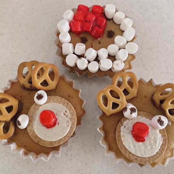 クリスマス☆トナカイ.サンタのカップケーキ