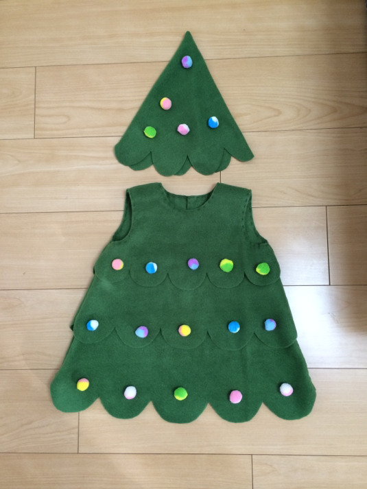 手作りクリスマス 100均フェルトでサンタ衣装上着の作り方みみねこ日誌