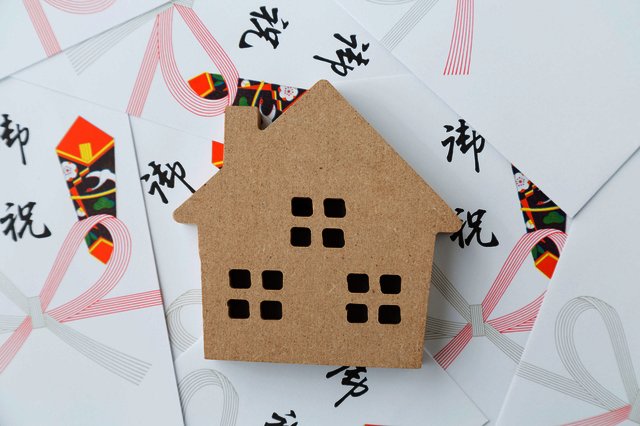 新築祝いの熨斗 のし のマナー・表書きの書き方と水引の選び方胡蝶蘭の通販なら幸福の胡蝶蘭屋さん