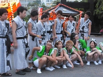 稲取で奇祭「どんつく祭」50周年 4メートル超の記念ご神木も - 沼津経済新聞