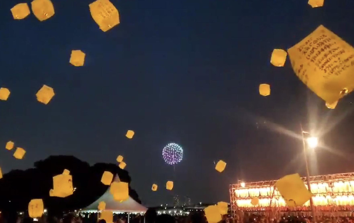 福岡県北九州市にて7 14～7 16まで開催されるスカイランタン七夕祭り ラプンツェルの世界に入り込んだかのような幻想的な風景を目の前で体験できます。他にも京都等で開催されます。福岡県 福岡 北九州市 スカイランタン七夕祭り スカイランタン ランタン ランタンフェスティバル 北九州 北九 デート 恋人 絶景 幻想的 体験 一度は見てみたい japanfukuokakitakyusyu