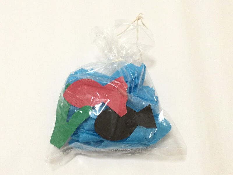 Amazon.co.jp: お持ち帰り用袋 金魚袋 トゥインクル 中 約140×180mm 100枚入 手提げ 縁日 夏祭り お祭り お持ち帰りスーパーボール 花火大会 : おもちゃ