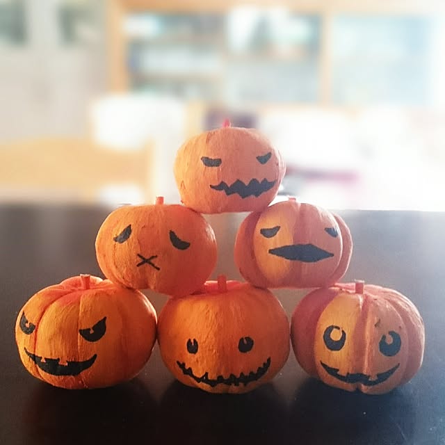 ハロウィンアイテムは親子で手作り♪ 粘土でキャンドル飾りを作ってみよう 親子のための今月のRemind今月のRemindCalendia