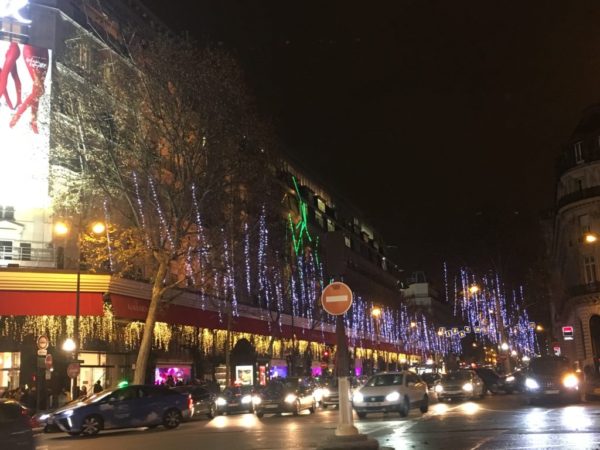 パリでクリスマスマーケットを楽しもう