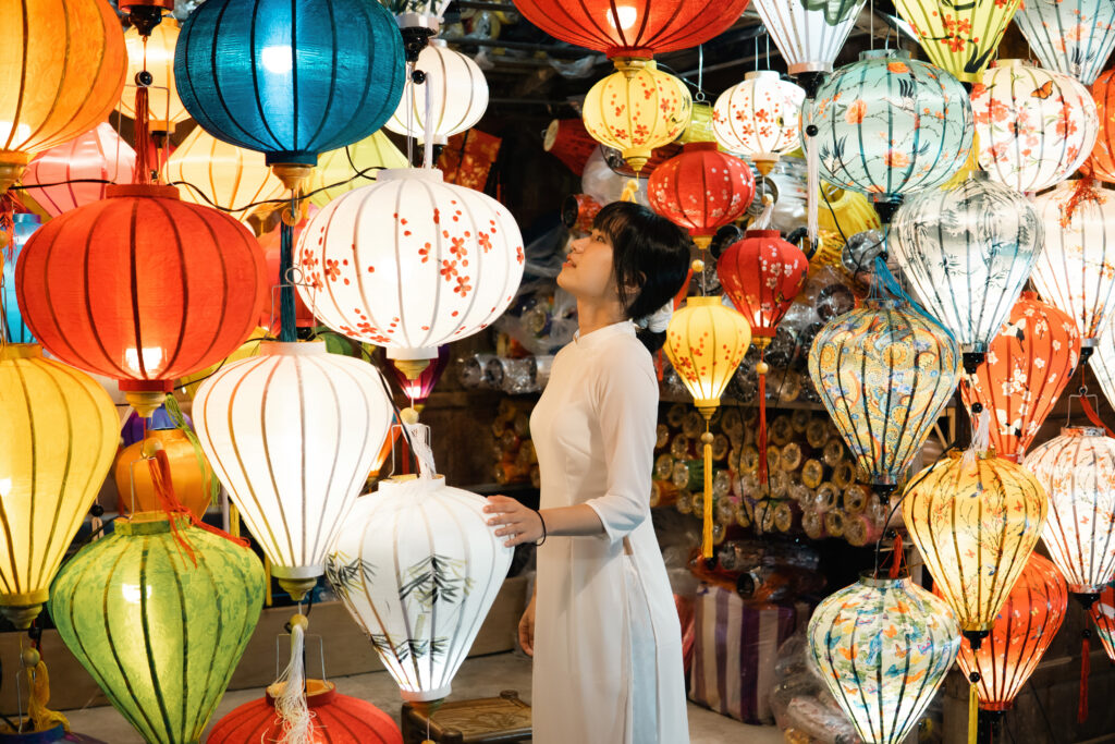 なめりかわベトナムランタンまつり - 見る滑川市観光協会