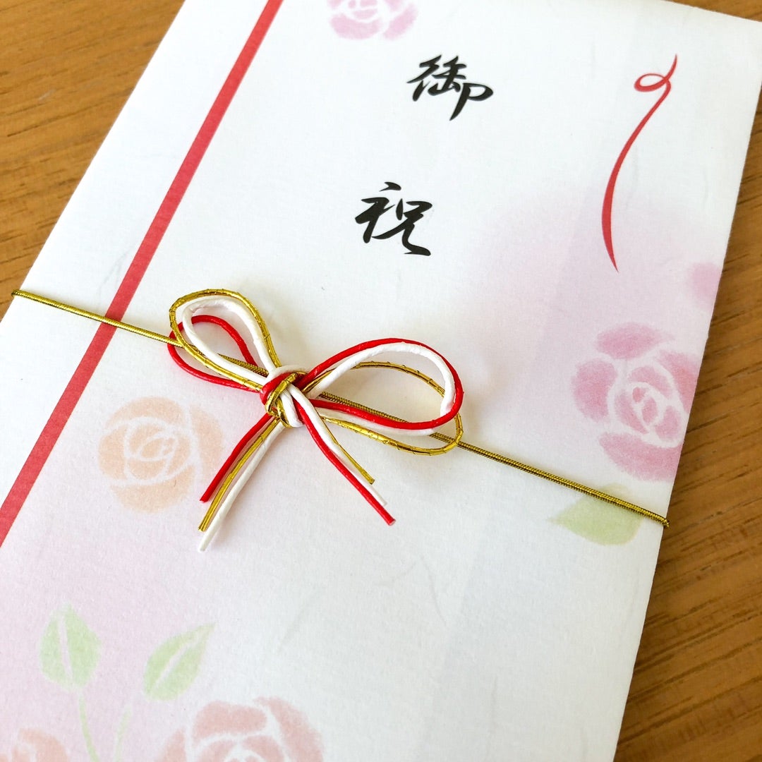 100均ダイソーのラッピンググッズおすすめ12選！おしゃれな包装アイデアも紹介aumo アウモ