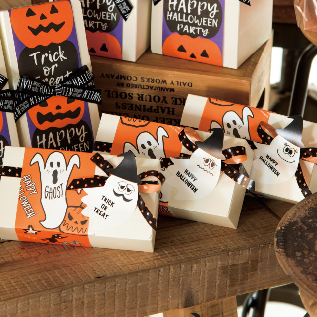 株式会社ササガワ：製品情報＞ ラッピング用品＞包装紙＞季節・花柄＞包装紙 キャンディーハロウィン 半才判